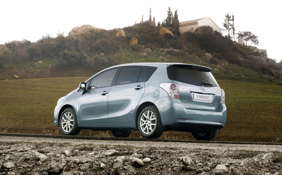 Toyota Verso 2009 года  (фото 62 из 65)